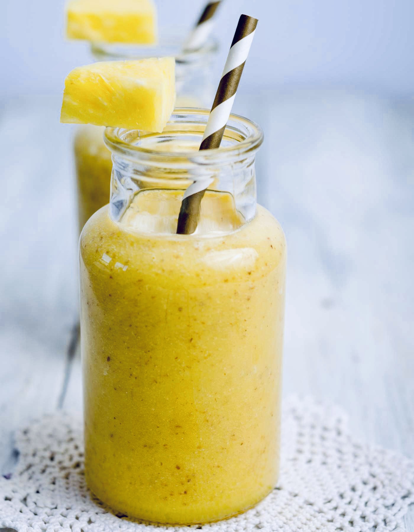 Tropical paradise - Bubble Bar Monaco — breakfast, burgers, pizza & pelmeni delivery