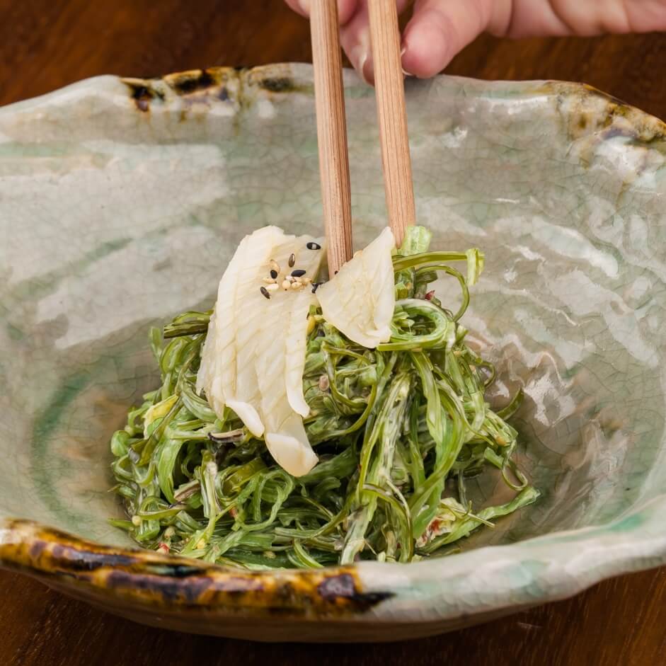 Truffle wakame salad with baby squid - 99 Sushi Bar