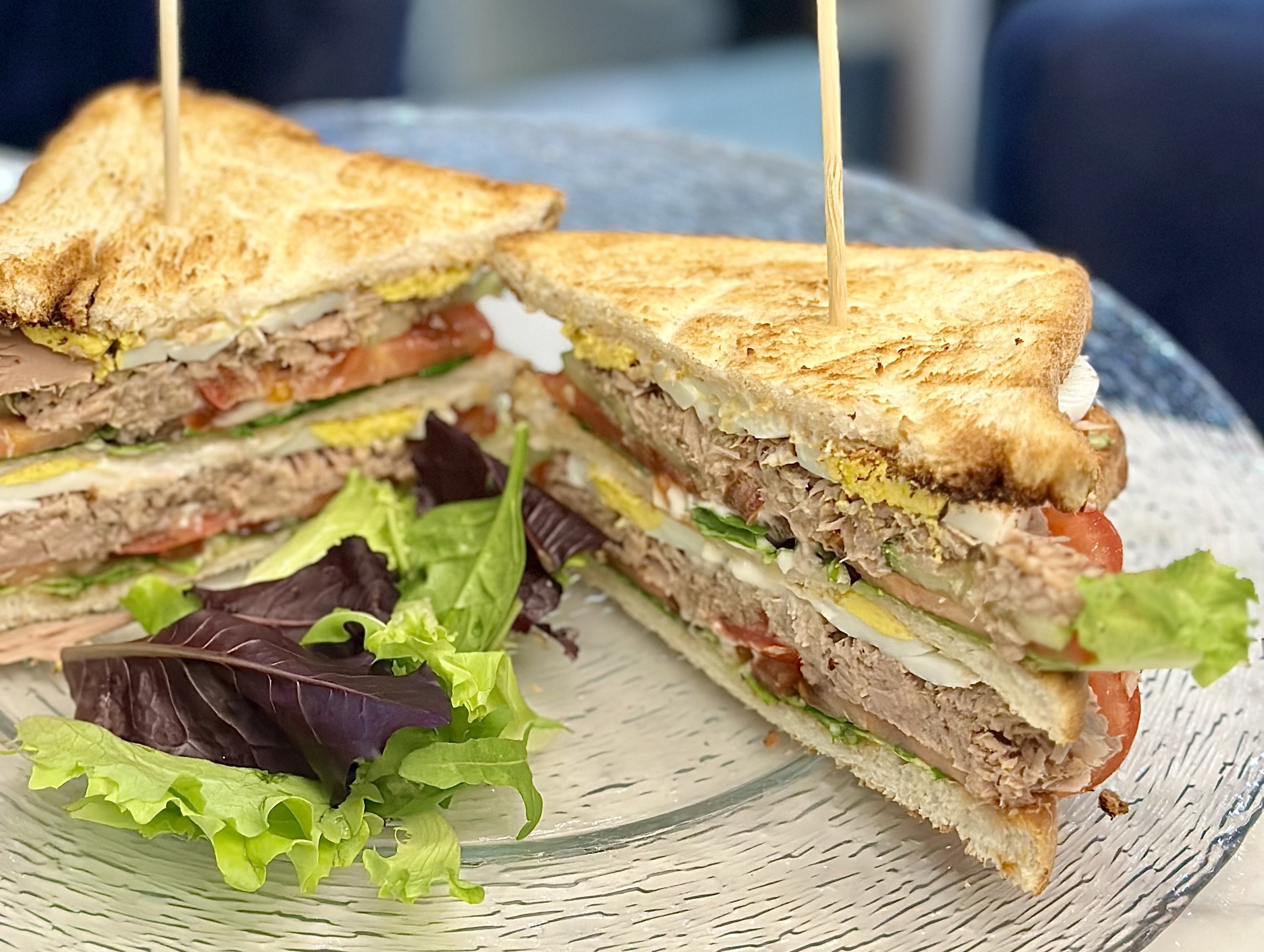 Tuna club sandwich - Bubble Bar Monaco — breakfast, burgers, pizza & pelmeni delivery